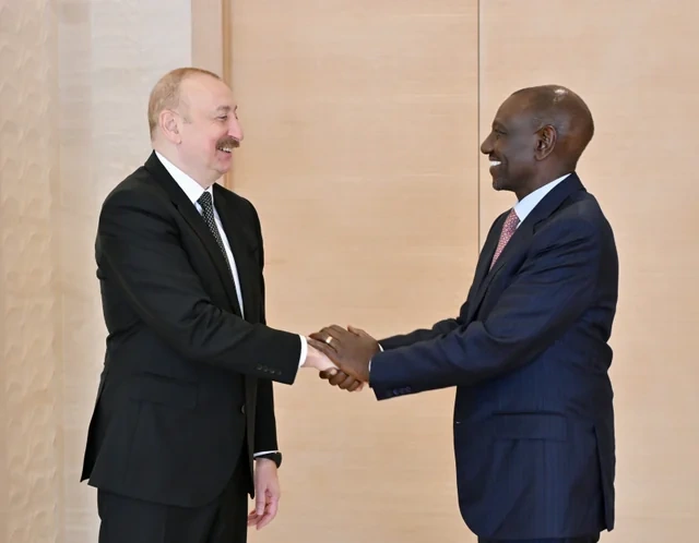 İlham Əliyev Keniya Prezidenti Uillyam Samoei Ruto ilə görüşüb - FOTO