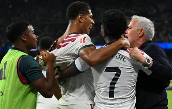 Mourinyoya qarşı narazılıq: Futbolçular qruplaşmalara bölünüblər