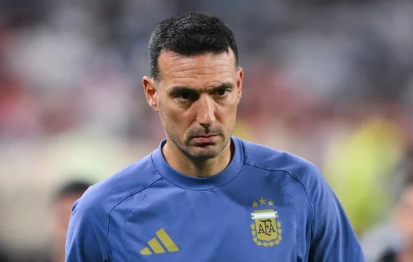 Skaloni Argentina yığması ilə yollarını ayırmağa hazırlaşır