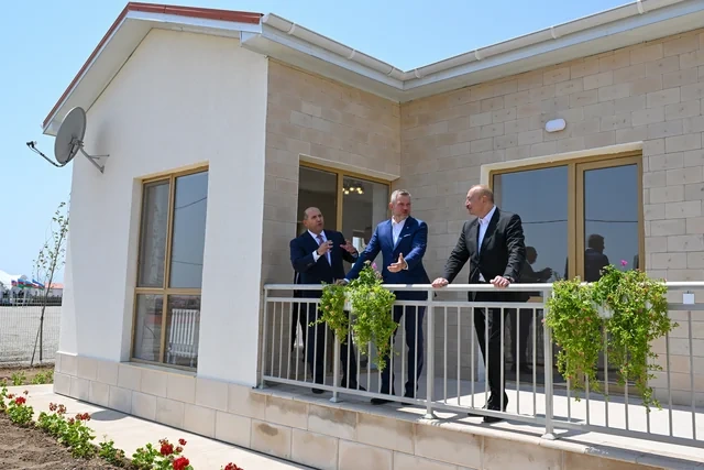 Azərbaycan və Slovakiya prezidentləri Ağdamın Baş Qərvənd kəndində görülən işlərlə tanış olublar - FOTO - VİDEO