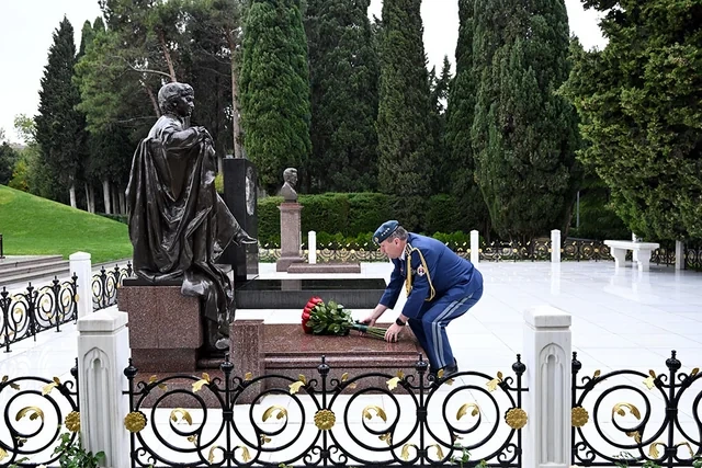 Müdafiə naziri Slovakiyanın nümayəndə heyəti ilə müzakirələr apardı - Foto