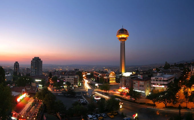 Cümhuriyyət Qülləsində bayrağımız proyeksiya olundu - Foto