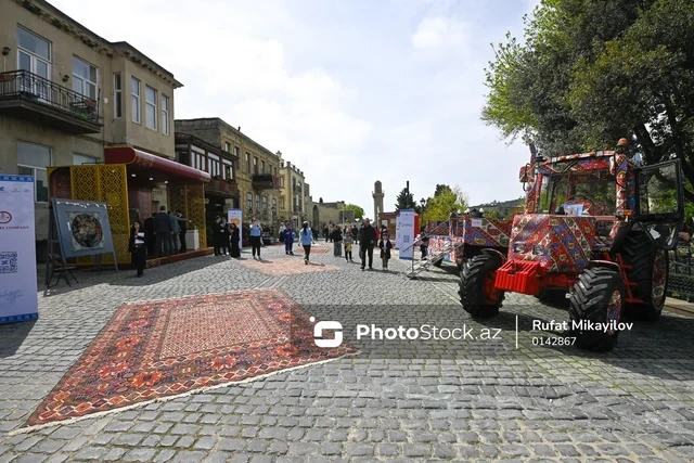 İçərişəhərdə Beynəlxalq Xalça Festivalının açılış mərasimi keçirilir