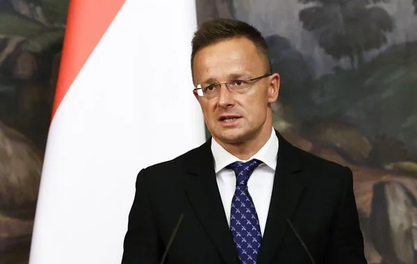 Macarıstan Ukrayna qarşısında şərt qoydu