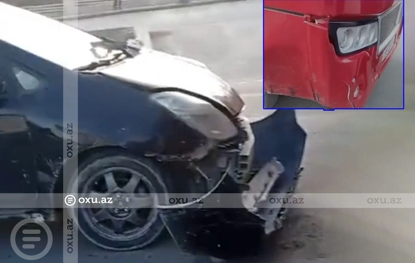 Lökbatanda 140 nömrəli marşrutun avtobusu "Prius"la toqquşdu