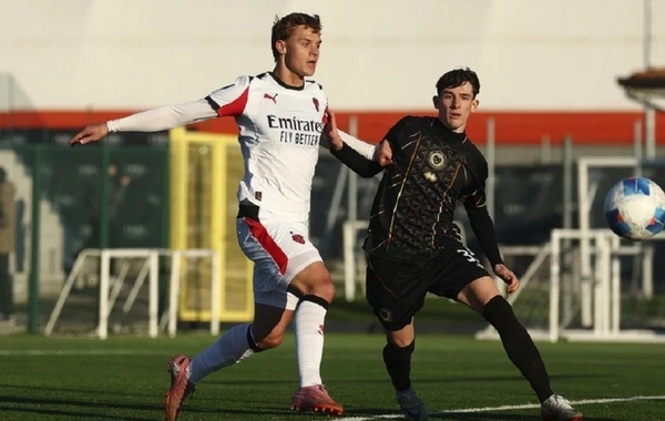 Zlatan İbrahimoviçin oğlu "Milan"dan "Ayaks"a keçir