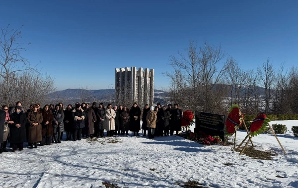 Daşaltı əməliyyatında və Şuşada vurulan helikopterdə şəhid olanların xatirəsi anılıb