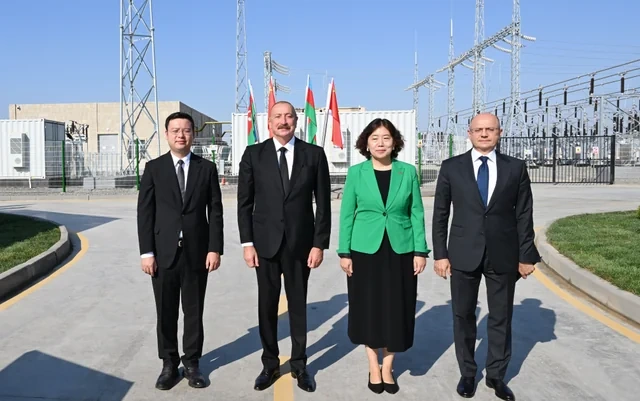 İlham Əliyev "Qobustan" Günəş Elektrik Stansiyasının açılışında iştirak edib - FOTO