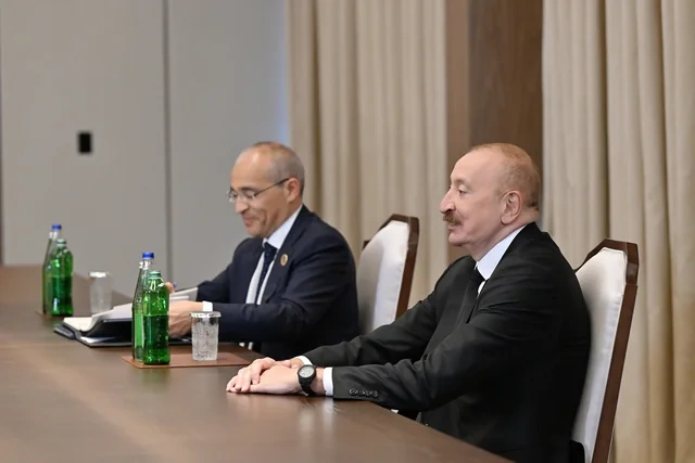 İlham Əliyev Ərəb Koordinasiya Qrupuna daxil olan üzv qurumların rəhbər şəxslərini qəbul edib - FOTO