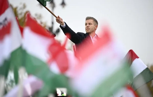 Macarıstanda konstitusiya dəyişir: Yeni hökumət islahata başlayır