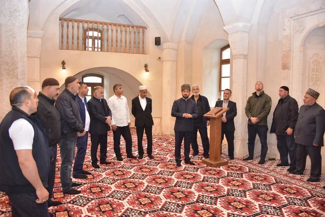 Din xadimləri Qarabağ və Şərqi Zəngəzurdakı tarixi-dini abidələri ziyarət ediblər