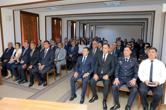 Yeni icra başçıları kollektivlərə təqdim edildilər - FOTO