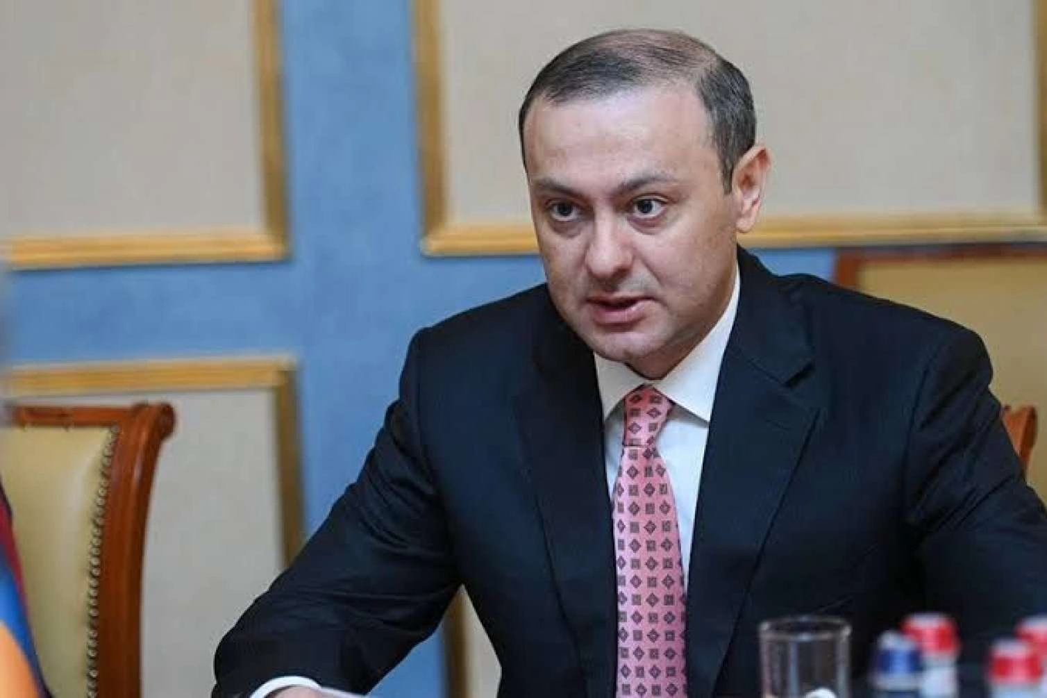 Sülh sazişinin paraflanması atmosferi dəyişdi - Qriqoryan