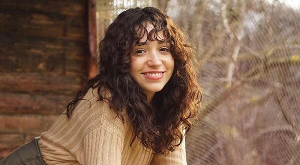 Türk müğənninin geyimi qalmaqal yaratdı - Foto