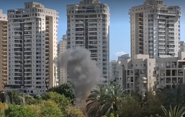 İran İsraili yenidən vurdu: 10 nəfər yaralandı - FOTO - VİDEO