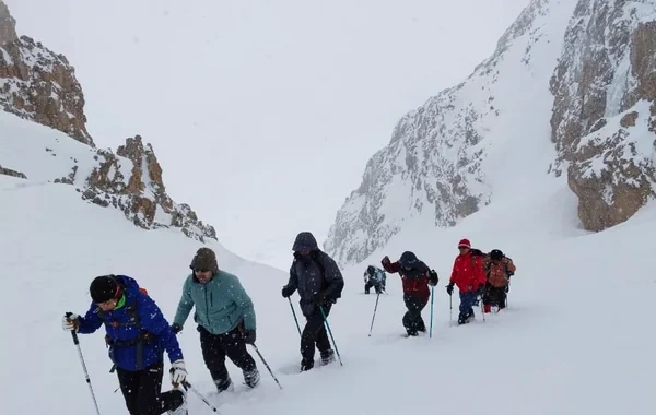 Heydər Əliyev zirvəsinə yürüş təşkil olunub - FOTO