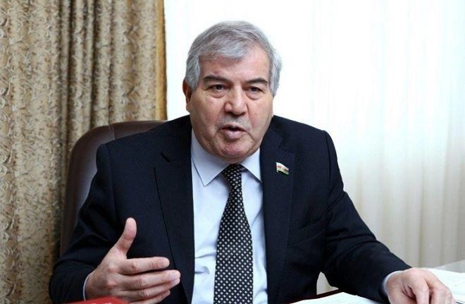 Bu gün Sabir Rüstəmxanlının 80 yaşı tamam olur