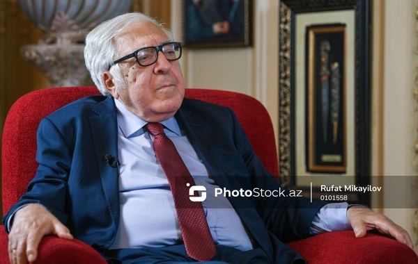 AYB sədri Anar: "Gərək bir-birinin gözünü çıxarsınlar"