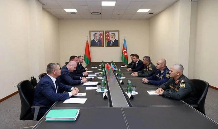 Azərbaycan və Belarus hərbi əməkdaşlığı müzakirə etdi