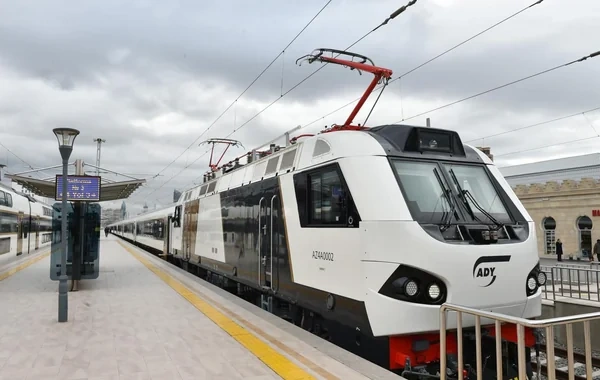 Bakıdan Tbilisiyə gedəcək qatar - FOTO - ÖZƏL