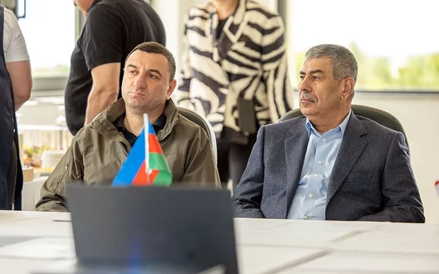 Azərbaycan müdafiə nazirinin Gürcüstana səfəri davam edir