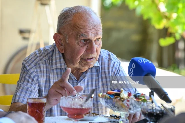 Vamiq Məmmədəliyev: "Erməni kamançaçı Boris pişik siçanı güdən kimi məni qabaqlamaq istəyirdi, imkan vermirdim" - FOTO