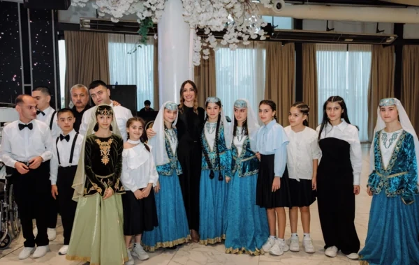 Arzu Əliyeva "Cənnətin ariyası" adlı tədbirdən paylaşım edib - Foto