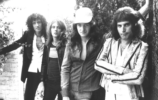 "Queen" qrupu əvvəllər məlum olmayan Milad mahnısını yayımlayacaq