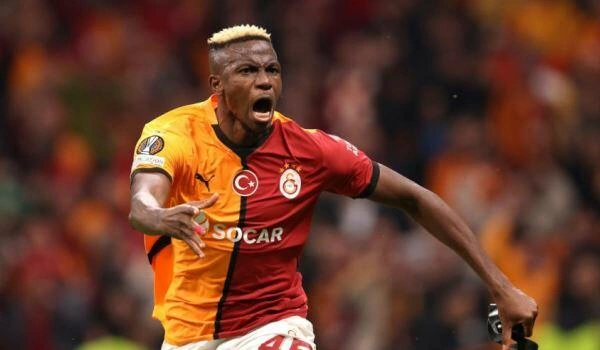 Osimhen üçün 100 milyonluq təklif hazırlanır