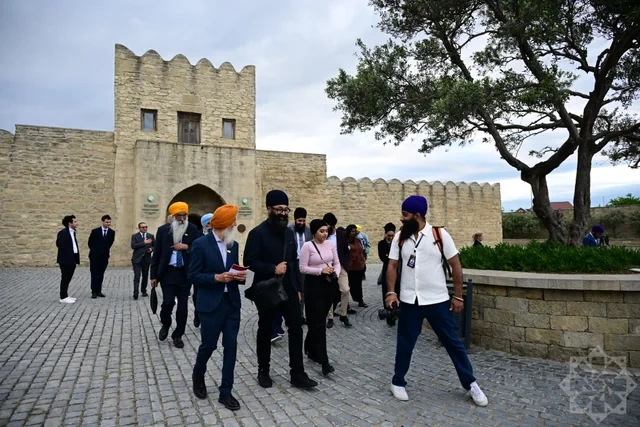Beynəlxalq konfransın iştirakçıları "Atəşgah məbədi" ilə tanış olublar