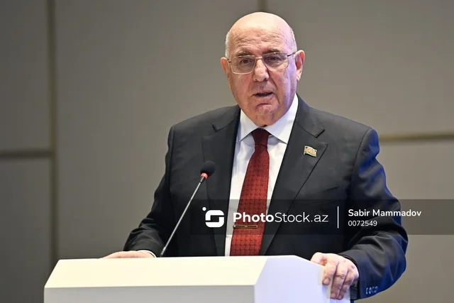 Azərbaycanda 65 yaşına çatmış həkimlərin işləməsinə icazə veriləcək? - Komitə sədri AÇIQLADI
