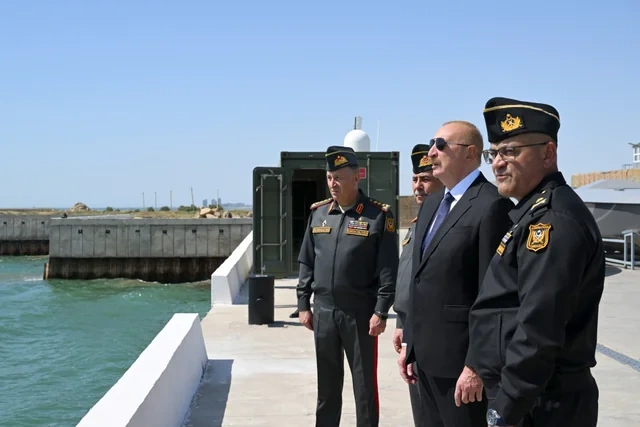 Prezident İlham Əliyev Hərbi Dəniz Qüvvələrində olub - FOTO