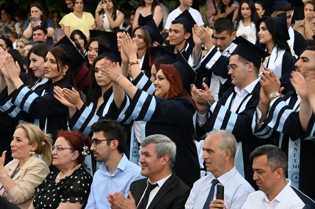 Azərbaycan Əmək və Sosial Münasibətlər Akademiyasında "Məzun günü" qeyd olunub - FOTO