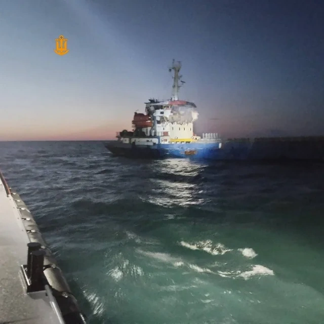 Qara dənizdə Türkiyə gəmisi VURULDU: Yaralılar var - FOTO - VİDEO
