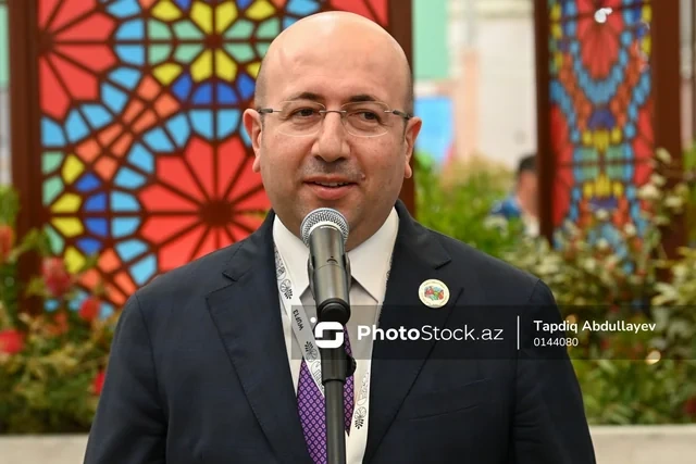 WUF13: "Urban Expo" sərgisi rəsmən fəaliyyətə başladı - FOTO