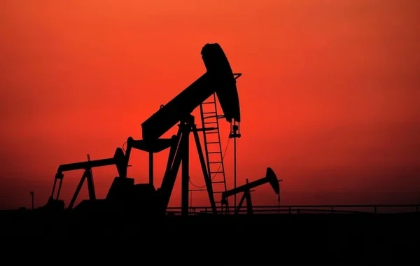 "Brent" ucuzlaşdı, "WTI" bahalaşdı