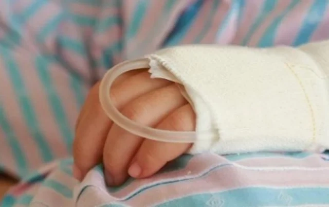Sumqayıtda dəhşətli hadisə: 12 uşaq antibiotikdən zəhərləndi - İddia