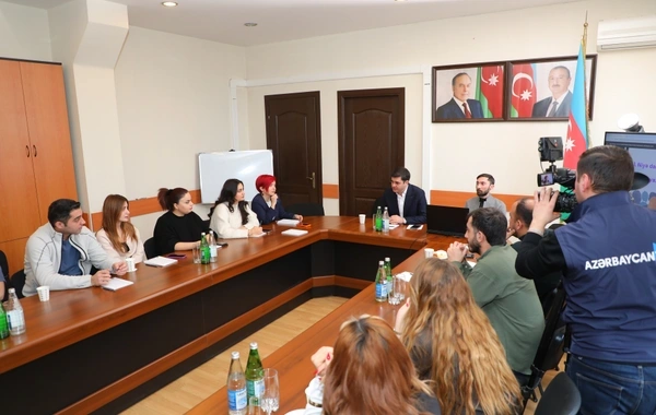 Teleradio Akademiyasında "Mediada Azərbaycan dili" mövzusunda təlimlərin növbəti mərhələsi təşkil olunub