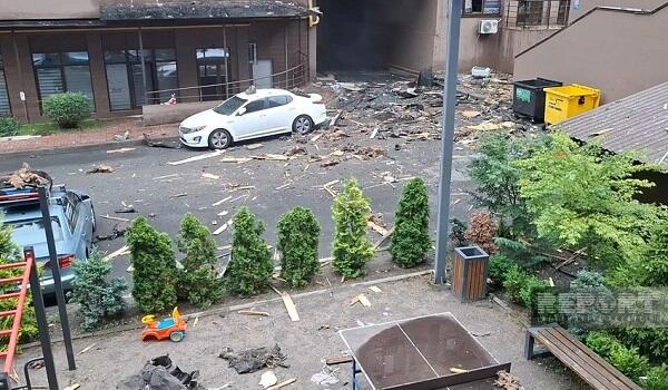 Rusiya Kiyevdəki Azərbaycan səfirliyini vurdu - Foto