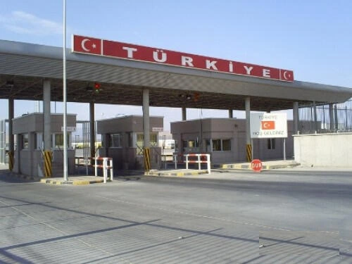 Türkiyə İranla sərhədini gücləndirir