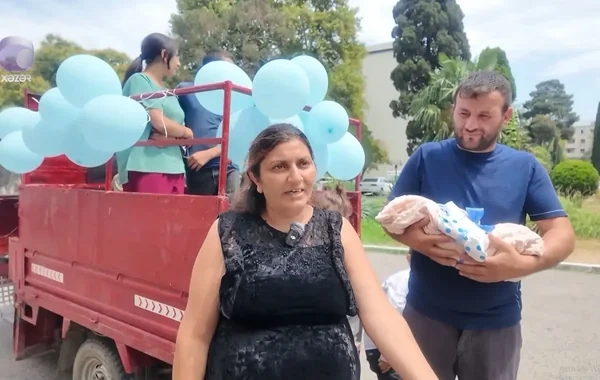 Samuxda doğuş qalmaqalı: Hamilə qadın motosikletlə xəstəxanaya çatdırıldı - VİDEO