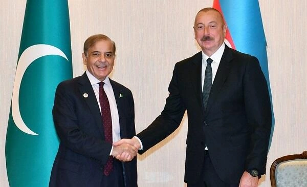 İlham Əliyev Şahbaz Şəriflə danışdı