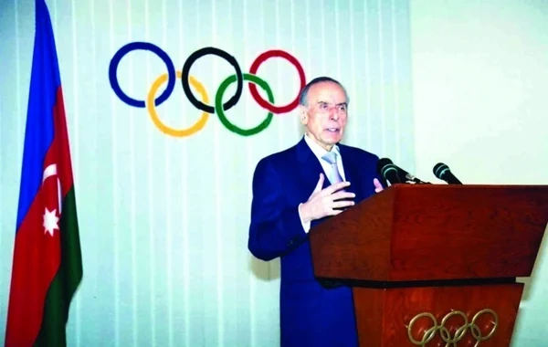 Heydər Əliyev və Azərbaycan idmanı: Dağıntıdan dirçəlişə - FOTO