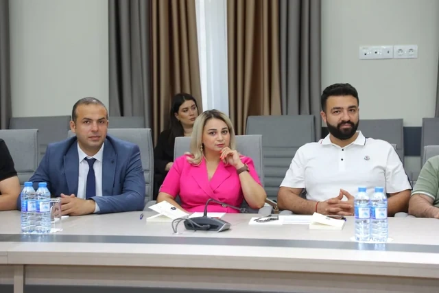 "Azərsun Holdinq"in dəstəyi ilə "Mediada Azərbaycan dili" kitabı nəşr olunub