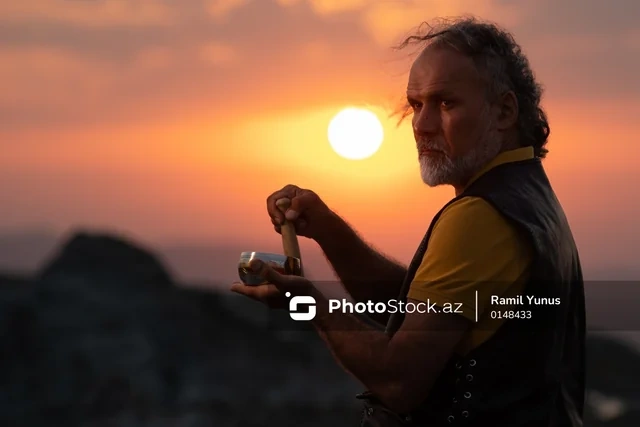 Qobustanın sükutunu pozan qaval səsi və torpağın ruhu: Təbiət və qədim inanclar - FOTOREPORTAJ