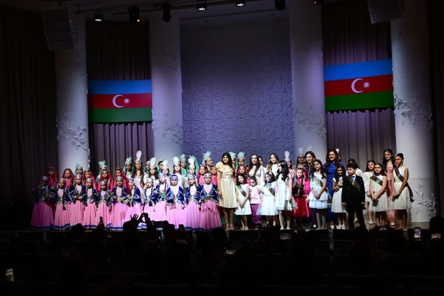 Leyla Əliyeva və Alyona Əliyeva Müstəqillik Gününə həsr olunmuş konserti izləyiblər - FOTO