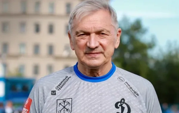 72 yaşında meydana çıxdı və Rusiya futbolunda REKORD QIRDI