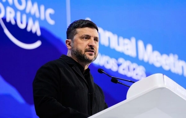 Zelenski: "BƏƏ-də iki gün Ukrayna-ABŞ-Rusiya üçtərəfli danışıqları keçiriləcək"