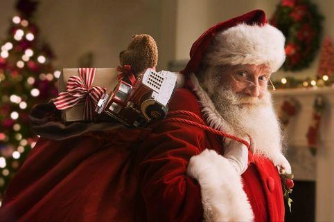 İranda Santa Klausla şəkil çəkdirmək qadağan olundu