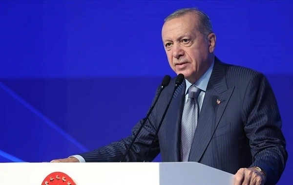 Ərdoğan: "Türkiyə 300 metr uzunluğunda təyyarədaşıyan gəminin inşasına başlayıb"